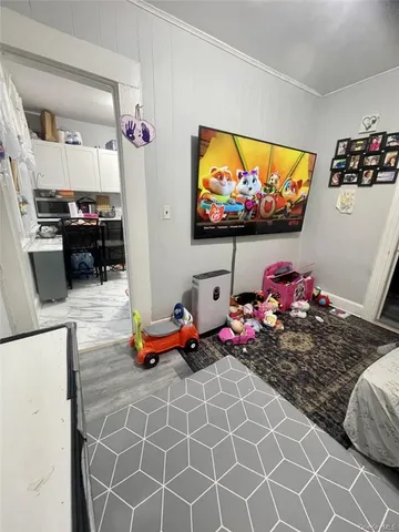 $999,000 | 125 North 5th Avenue, Mount Vernon, NY 10550