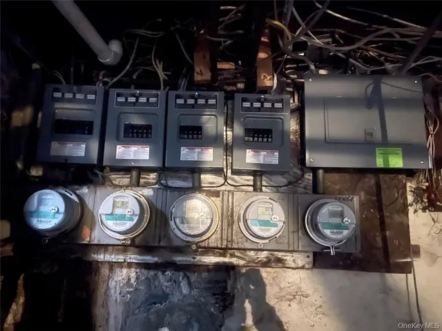 $999,000 | 125 North 5th Avenue, Mount Vernon, NY 10550