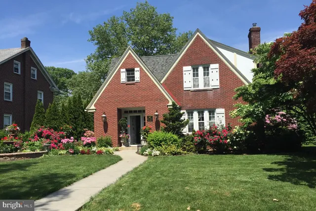 $1,325,000 | 147 Elm Avenue, Hershey, PA 17033