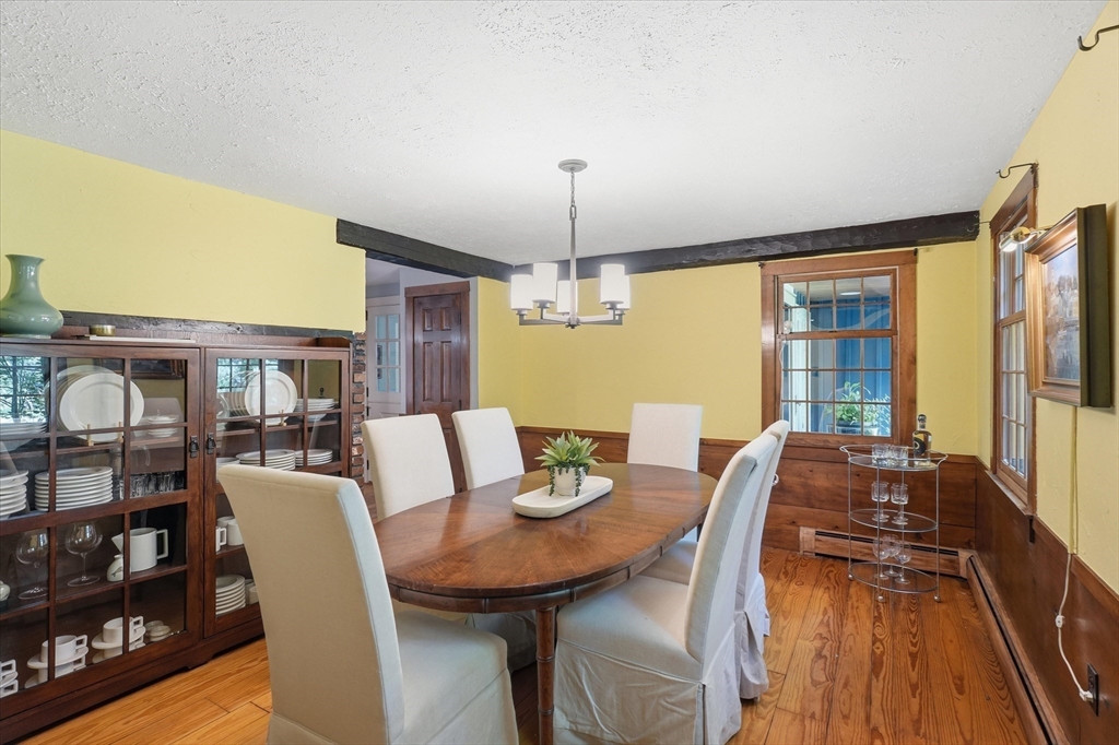 123 Washington Street Boxford, MA 01921 - Photo 8 of 42
