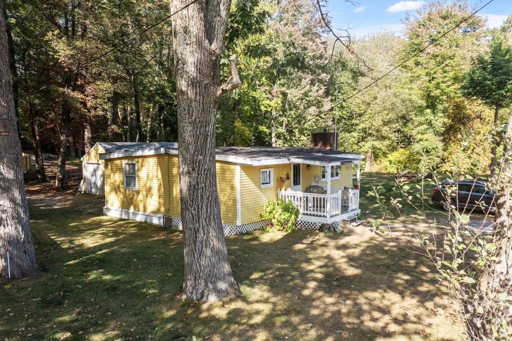 878 Flat Hill Road Lunenburg, MA 01462 - Photo 2 of 17