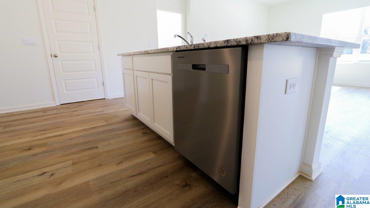 5139 Meadow Ridge Trail Bessemer, AL 35022 - Photo 10 of 36