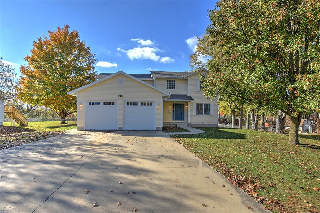 3225 North University Avenue Decatur, IL 62526 - Photo 1 of 32