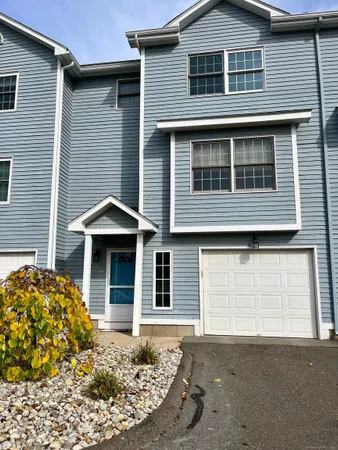$2,400 | 808 Fieldstone Court, Unit 808, Colchester, CT 06415