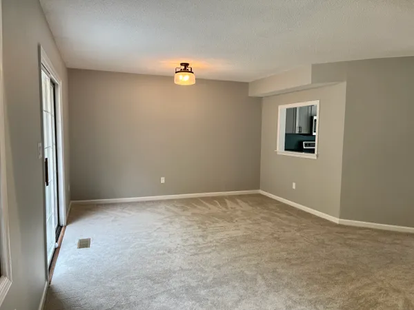 $2,400 | 808 Fieldstone Court, Unit 808, Colchester, CT 06415