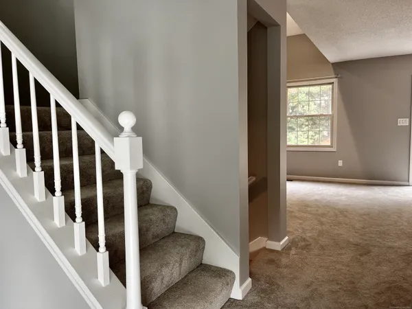 $2,400 | 808 Fieldstone Court, Unit 808, Colchester, CT 06415