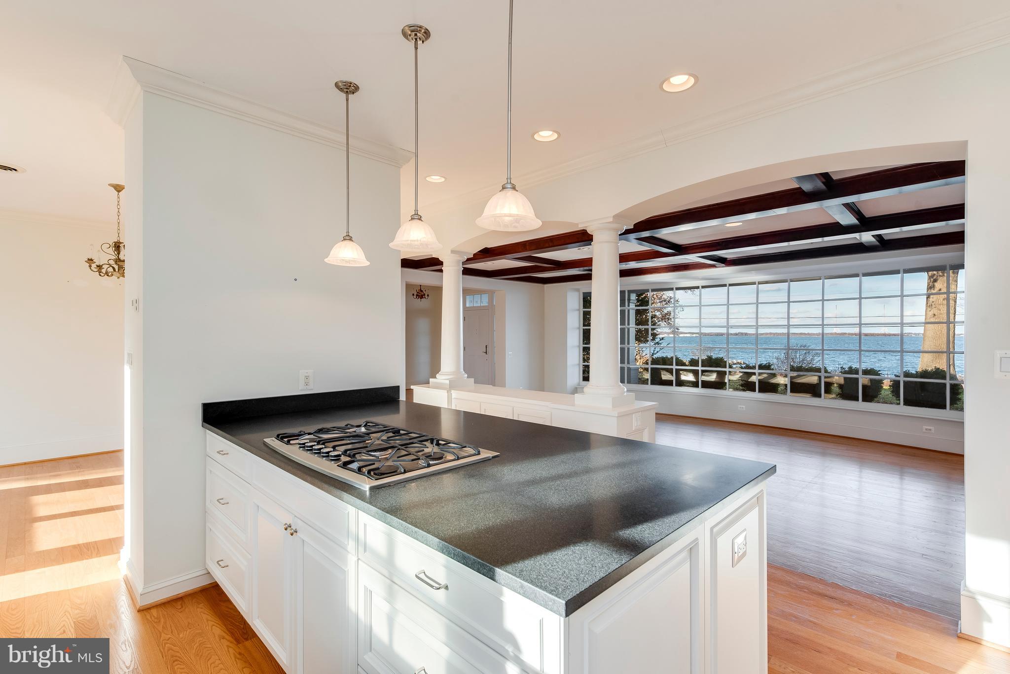 2515 Carrollton Road Annapolis, MD 21403 - Photo 31 of 69 Kitchen