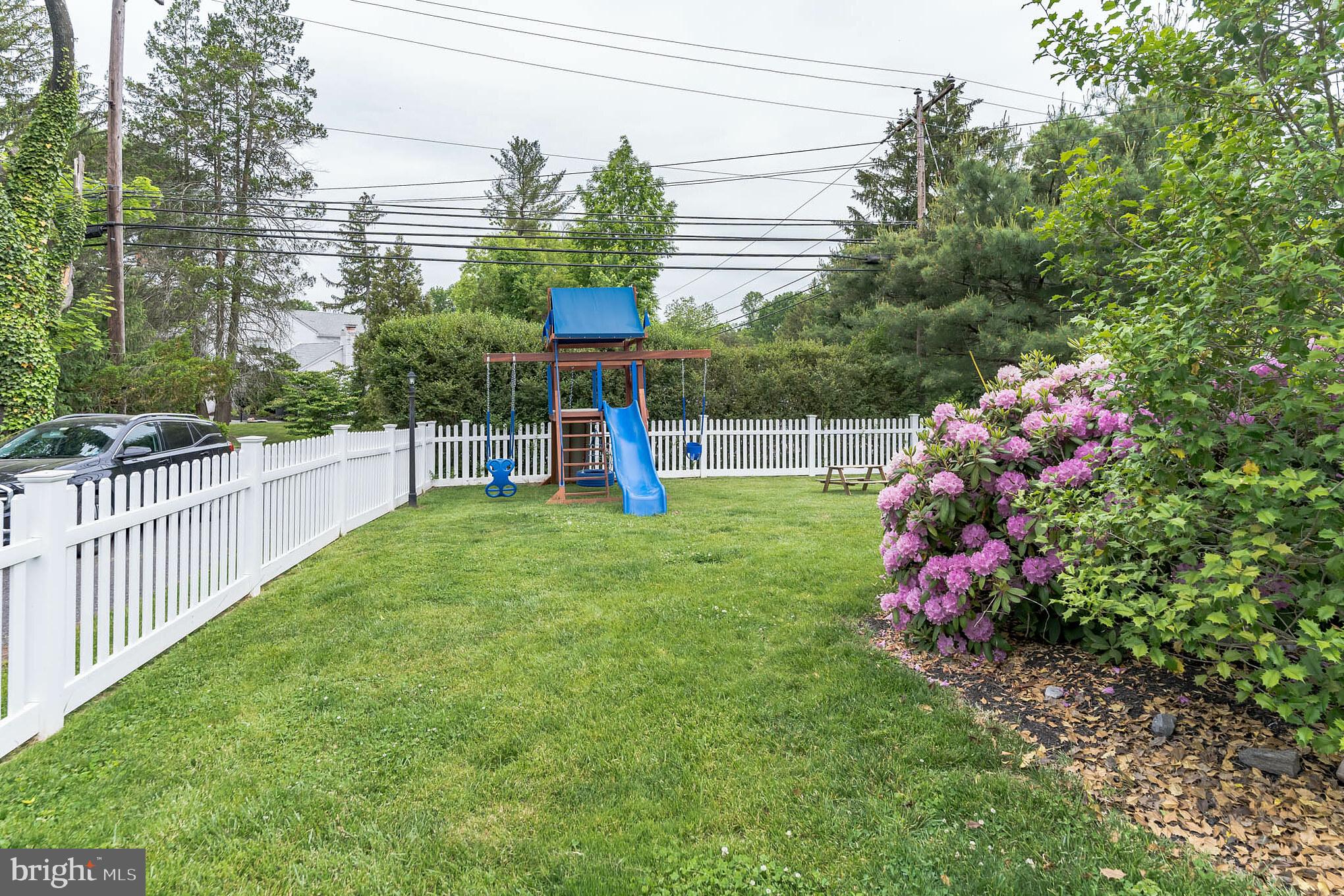 501 Springhaven Road Wallingford, PA 19086 - Photo 29 of 30 Backyard