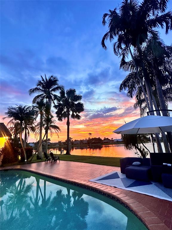 1661 East Oak Knoll Cir