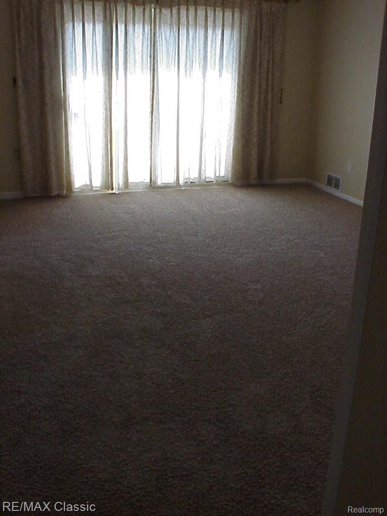 18115 Cornell Road Southfield, MI 48075 - Photo 18 of 22 NEW CARP. F.R.