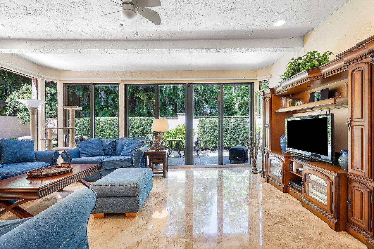 5857 Northwest 21st Way Boca Raton, FL 33496 - Photo 17 of 46 018-5857NW21stWay-BocaRaton-FL-small