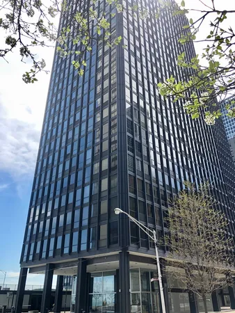 $3,250 | 910 North Lake Shore Drive, Unit 2418, Chicago, IL 60611