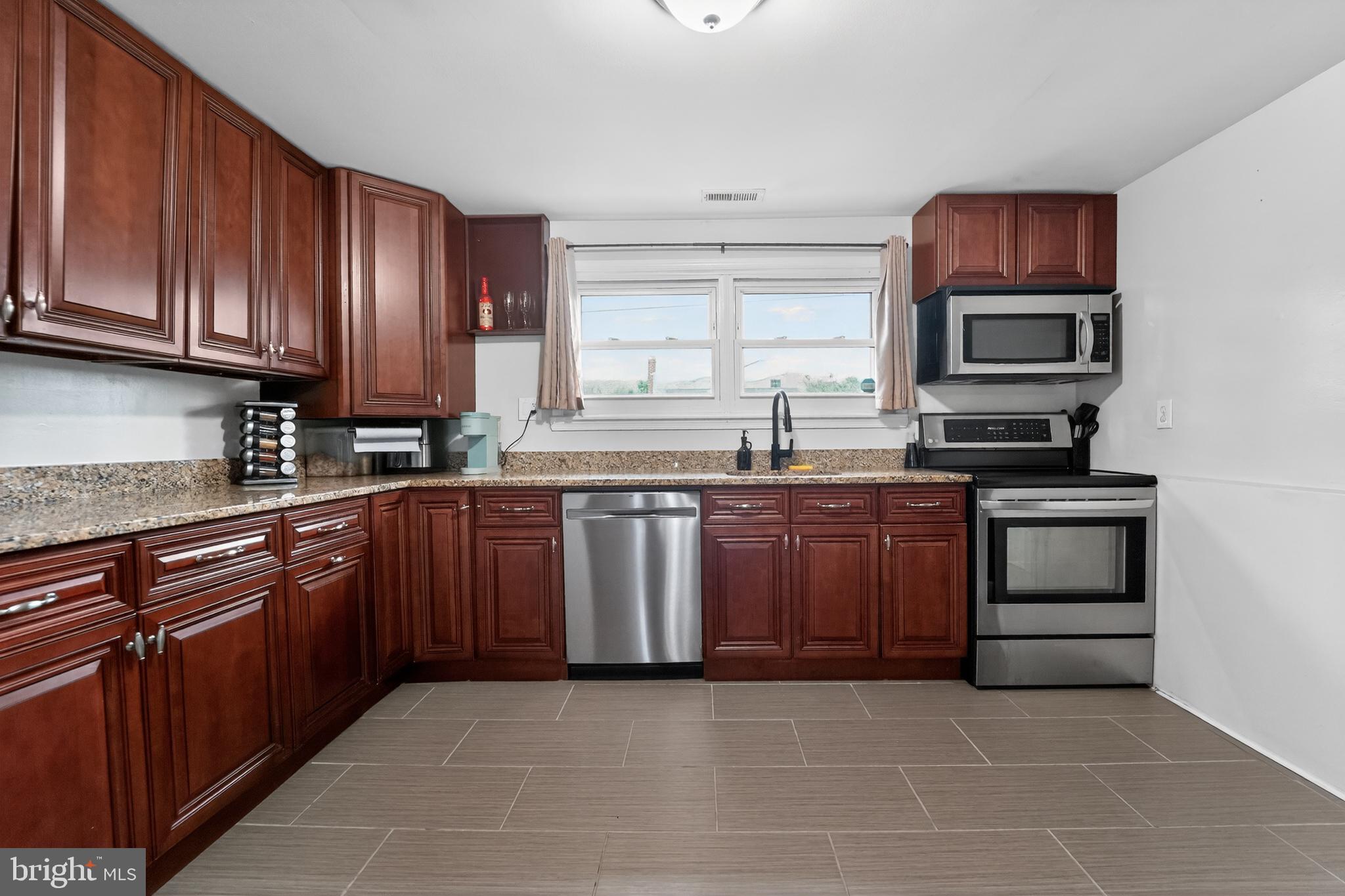 2418 Brunswick Road Halethorpe, MD 21227 - Photo 18 of 30