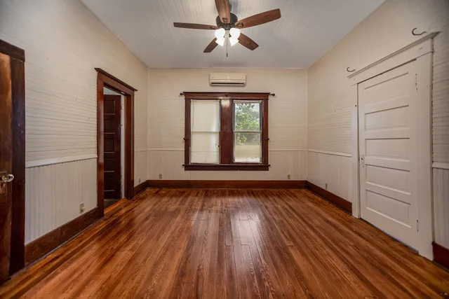 a view of a interior of the house