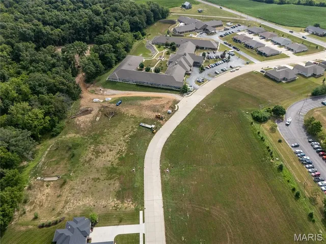 $58,800 | 571 Legacy Drive, Waterloo, IL 62298