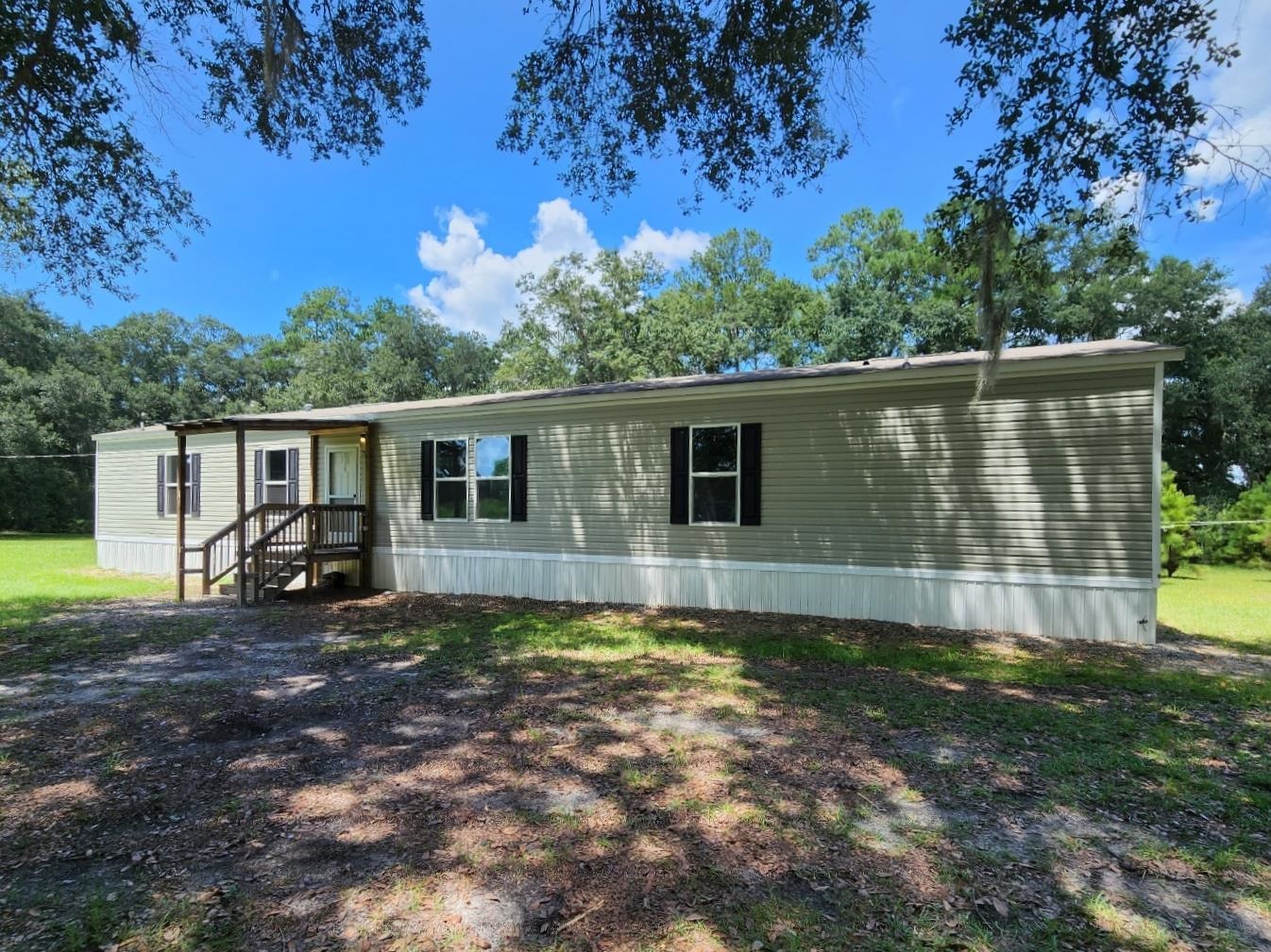 285 Elm Pinetta, FL 32350 - Photo 13 of 35