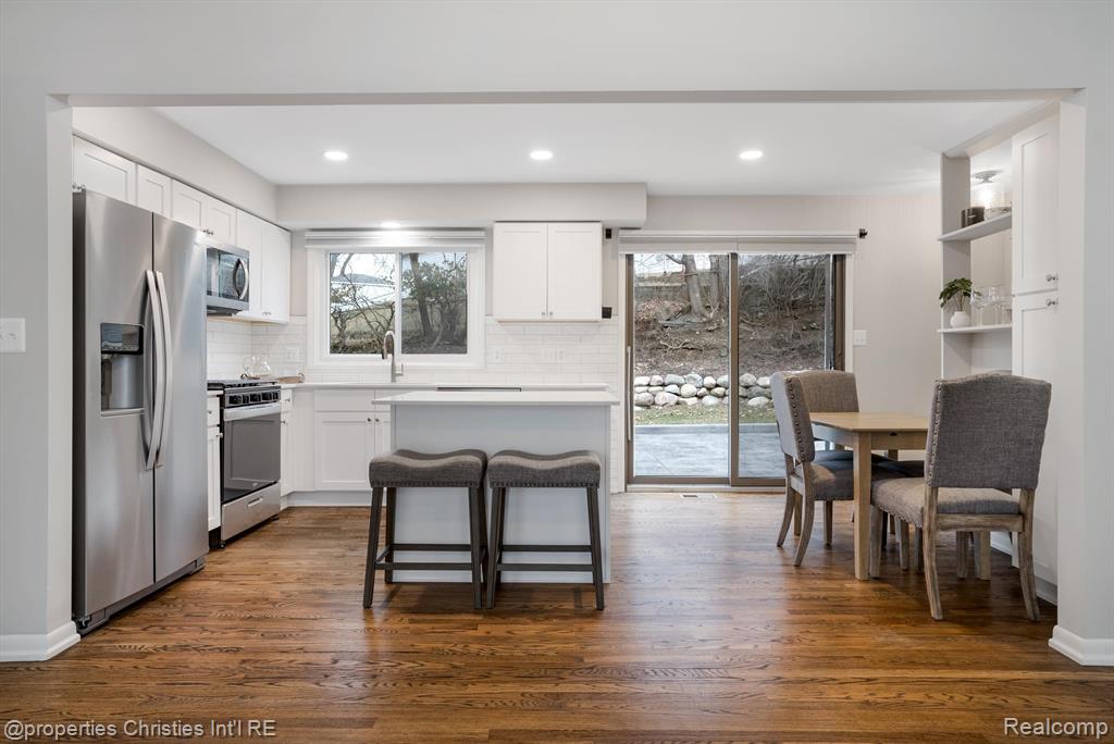 1136 Sycamore Drive Rochester, MI 48307 - Photo 15 of 41