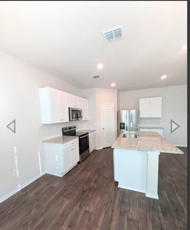 $2,045 | 3011 Lindenwood Drive, San Antonio, TX 78245