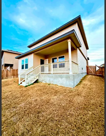 $2,045 | 3011 Lindenwood Drive, San Antonio, TX 78245