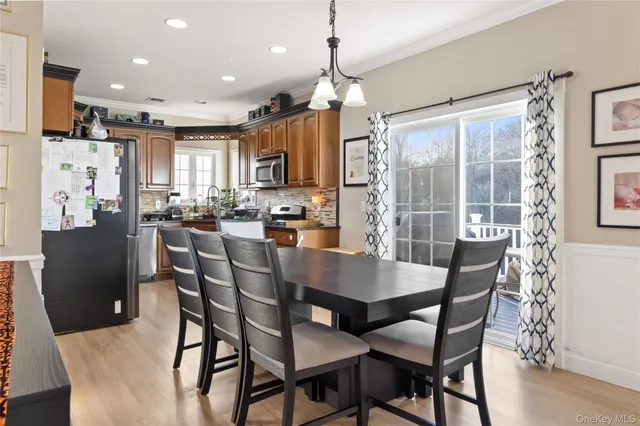 $799,999 | 5 Deangelis Drive, Monroe, NY 10950