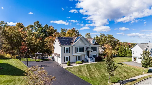 $799,999 | 5 Deangelis Drive, Monroe, NY 10950