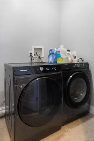 $799,999 | 5 Deangelis Drive, Monroe, NY 10950