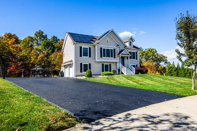 $799,999 | 5 Deangelis Drive, Monroe, NY 10950