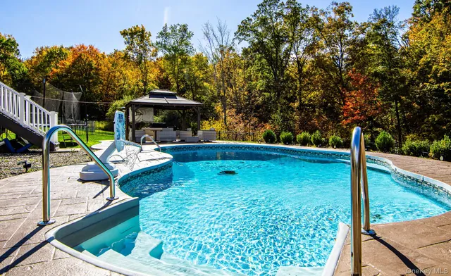 $799,999 | 5 Deangelis Drive, Monroe, NY 10950