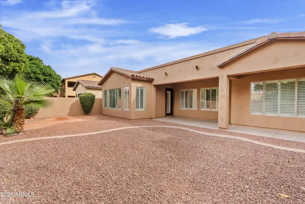 a view of livingroom with furniture