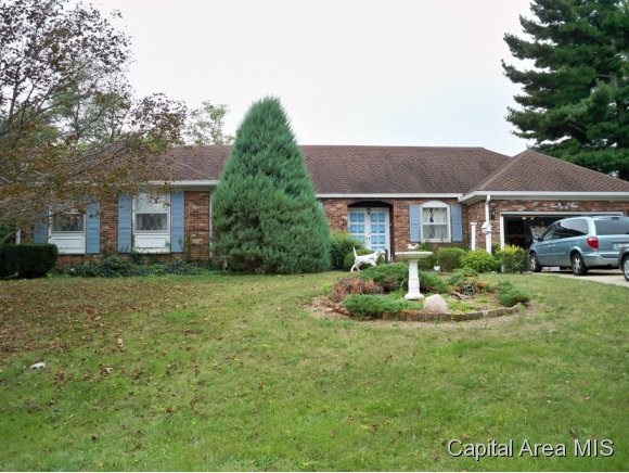 289 Circle Drive Springfield, IL 62703 - Photo 1 of 3