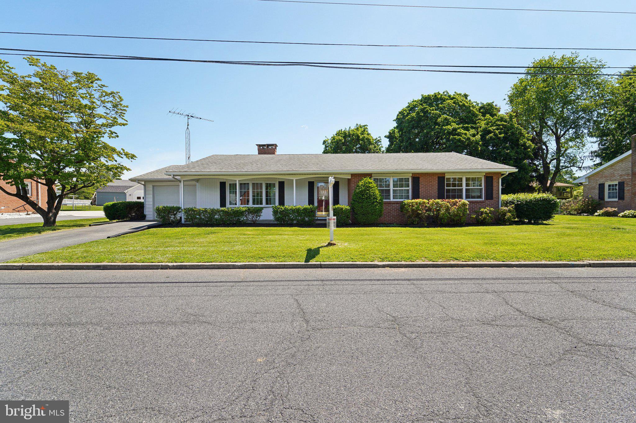 205 Carroll Heights Road Taneytown, MD 21787 - Photo 3 of 27 Gallery Image 3