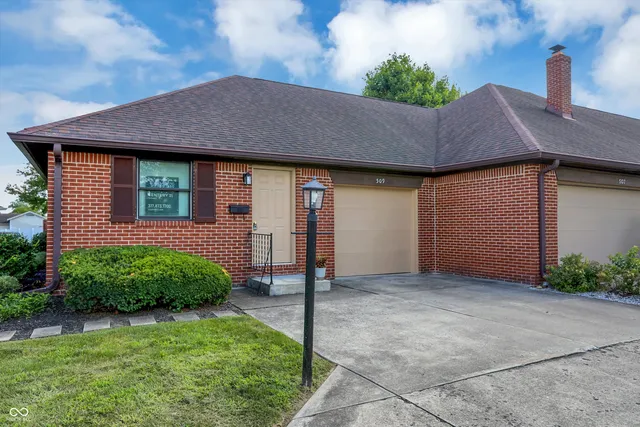 $210,000 | 509 East Main Street, Brownsburg, IN 46112