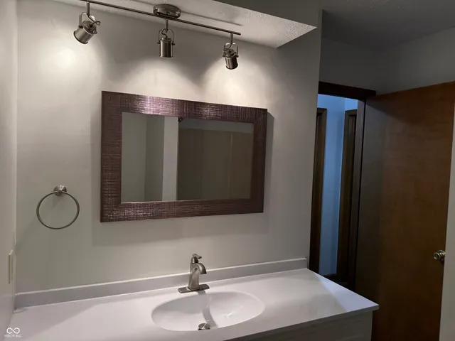 $210,000 | 509 East Main Street, Brownsburg, IN 46112