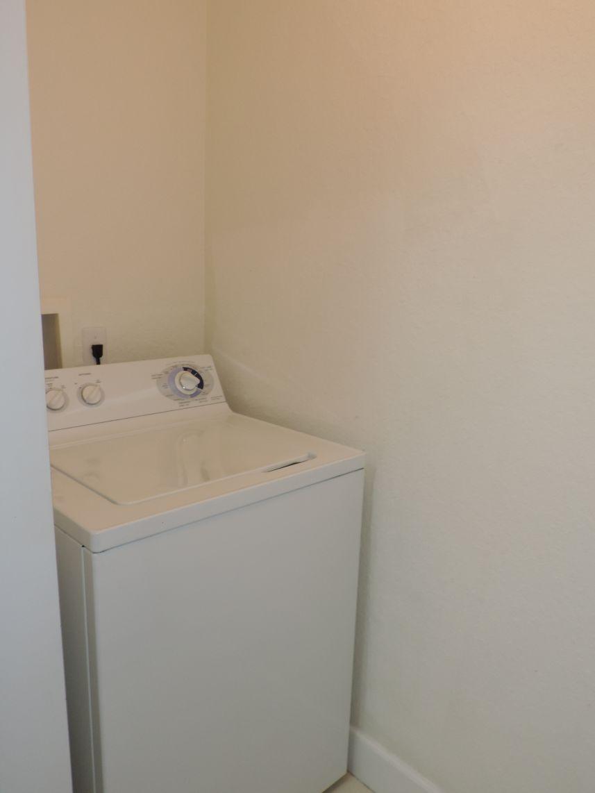 1 Renaissance Way, Unit 218 Boynton Beach, FL 33426 - Photo 14 of 22 Washer