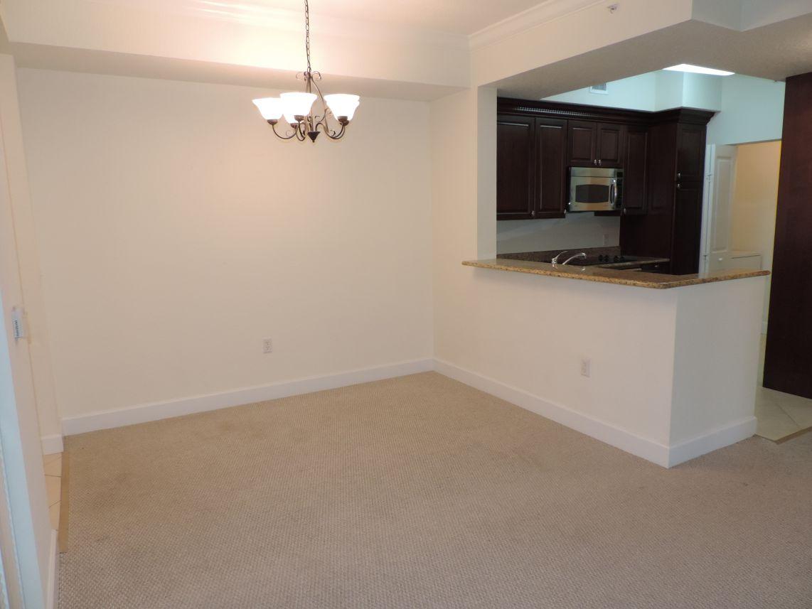 1 Renaissance Way, Unit 218 Boynton Beach, FL 33426 - Photo 18 of 22 Dining area