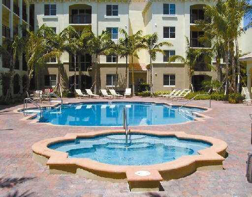 1 Renaissance Way, Unit 218 Boynton Beach, FL 33426 - Photo 7 of 22 San Raphael Pool