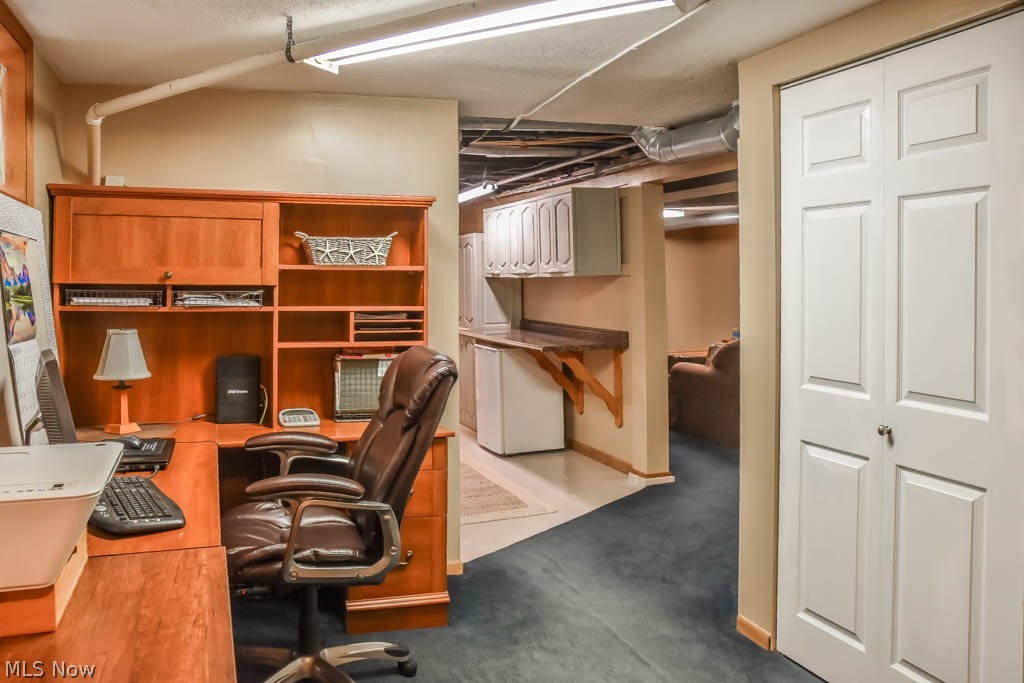 2707 10th Street Northwest Canton, OH 44708 - Photo 24 of 34 Bonus/office area on the lower level.