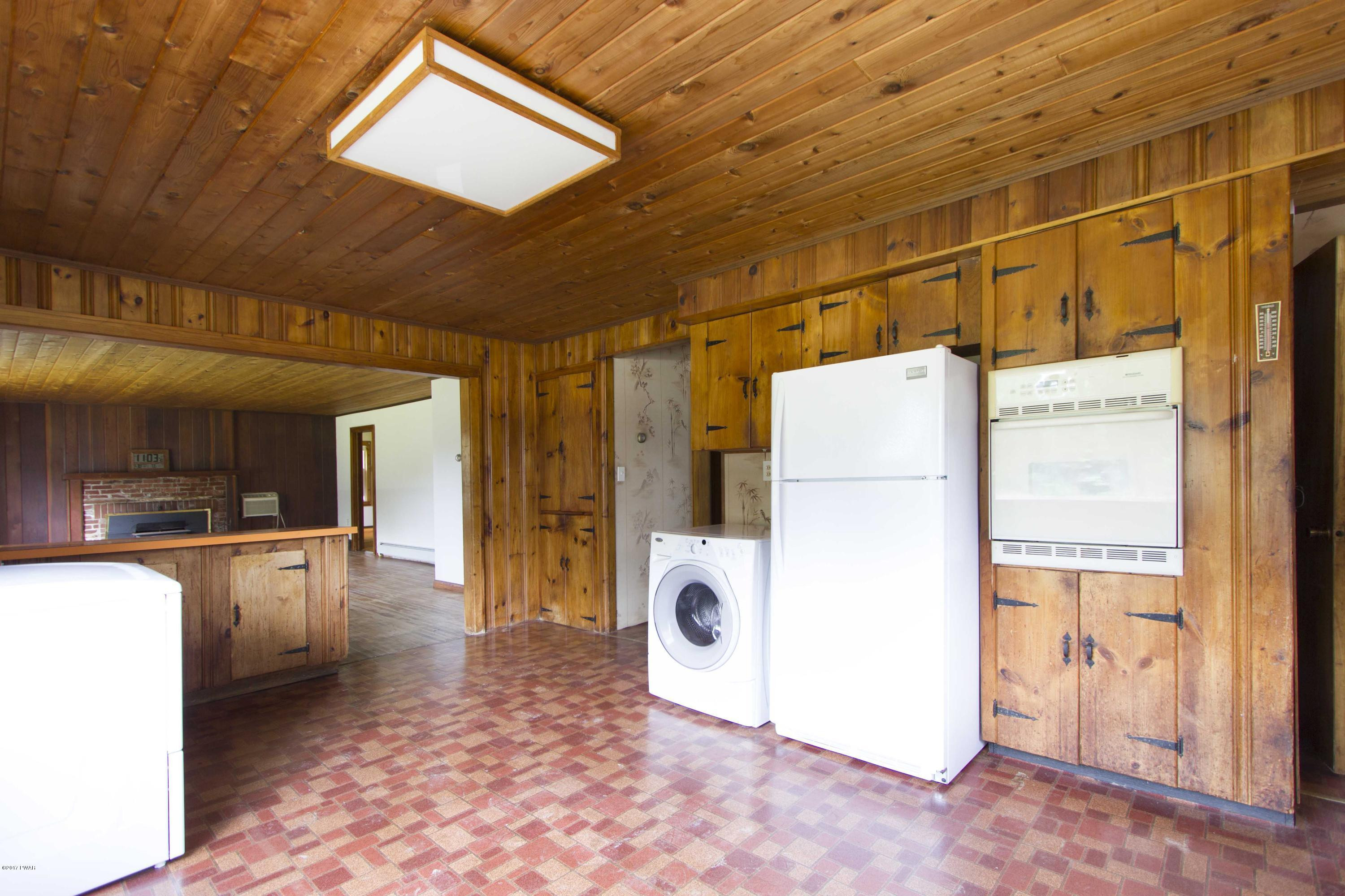 423 Boneridge Road Hawley, PA 18428 - Photo 7 of 26