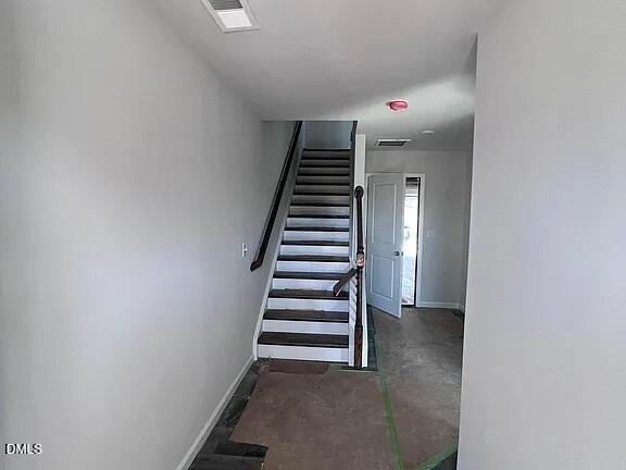 2455 Kasota Lane Raleigh, NC 27610 - Photo 8 of 35 d80c28f78d29d799a1173caf4756449b-cc_ft_5