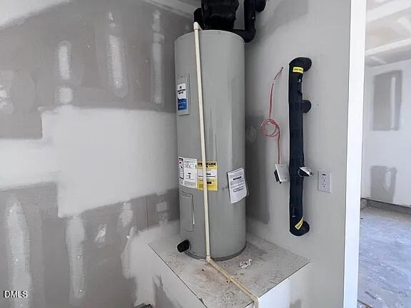 2455 Kasota Lane Raleigh, NC 27610 - Photo 26 of 35 caffa0d5048fa18847043c5803d8c0dc-cc_ft_5