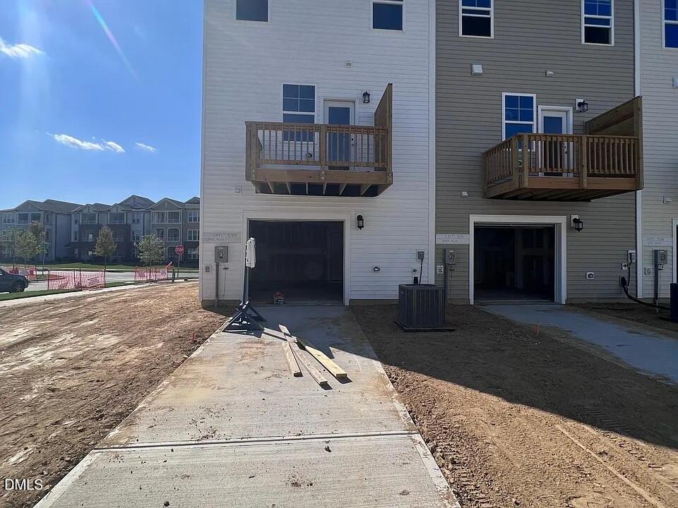 2455 Kasota Lane Raleigh, NC 27610 - Photo 3 of 35 eaaba86474fa0c090454b673467ddc48-cc_ft_9