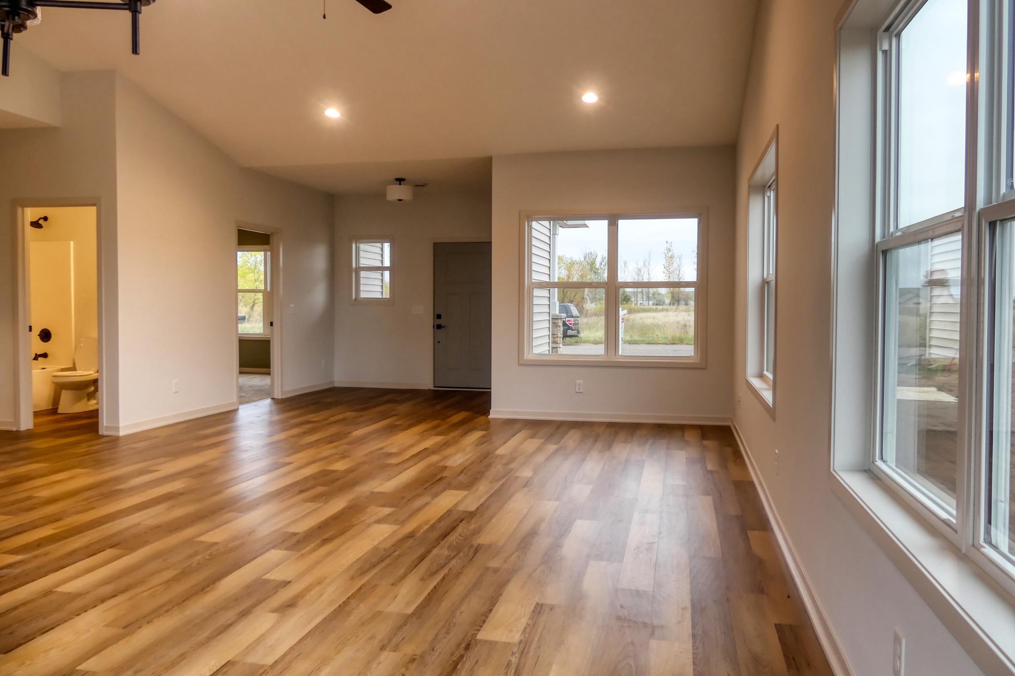 260 Spring Street Osceola, WI 54020 - Photo 4 of 21