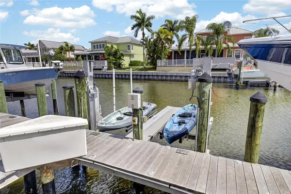 $1,999,000 | 613 Balibay Road, Apollo Beach, FL 33572