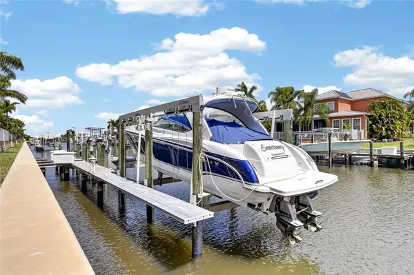$1,999,000 | 613 Balibay Road, Apollo Beach, FL 33572