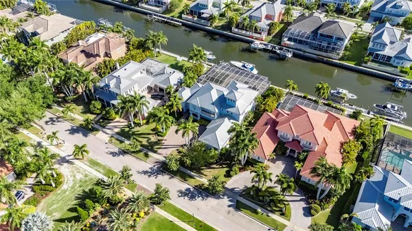 $1,999,000 | 613 Balibay Road, Apollo Beach, FL 33572