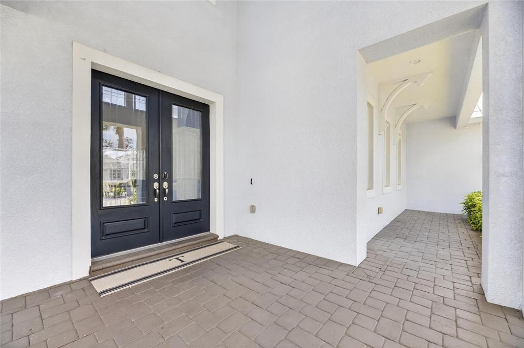 613 Balibay Road Apollo Beach, FL 33572 - Photo 7 of 99