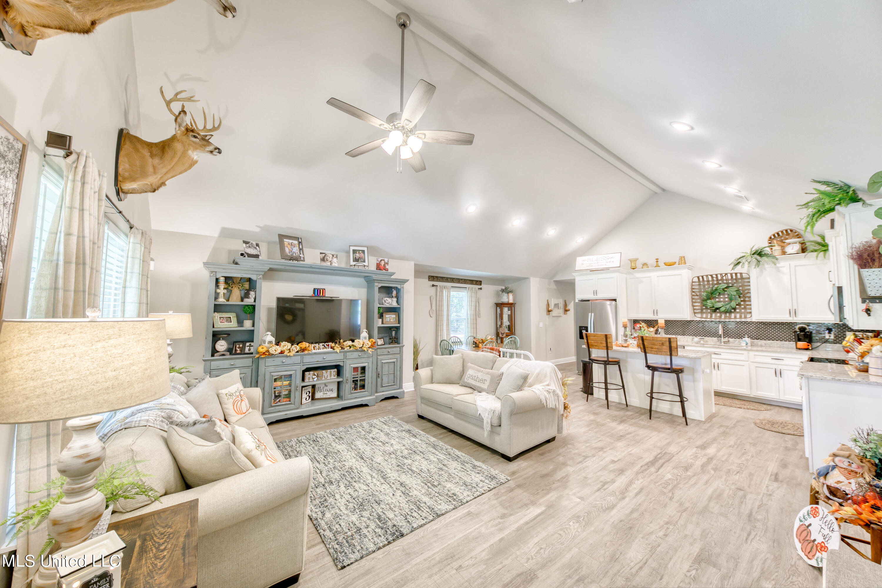 115 East V Lowery Road Lucedale, MS 39452 - Photo 4 of 32 115EVLoweryRd-11