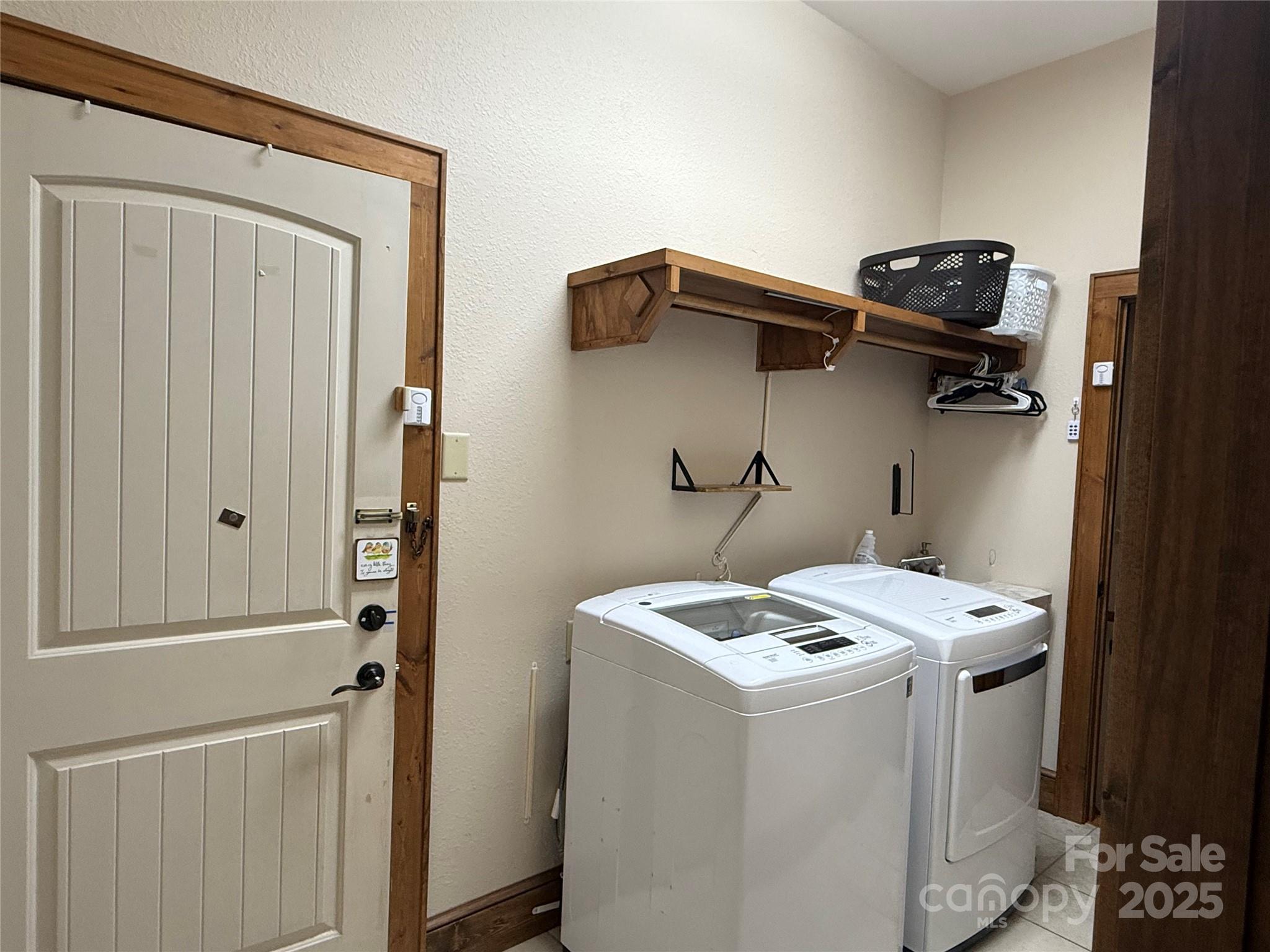167 Rough Ridge Road Sugar Mountain, NC 28604 - Photo 18 of 41 Gallery Image 18