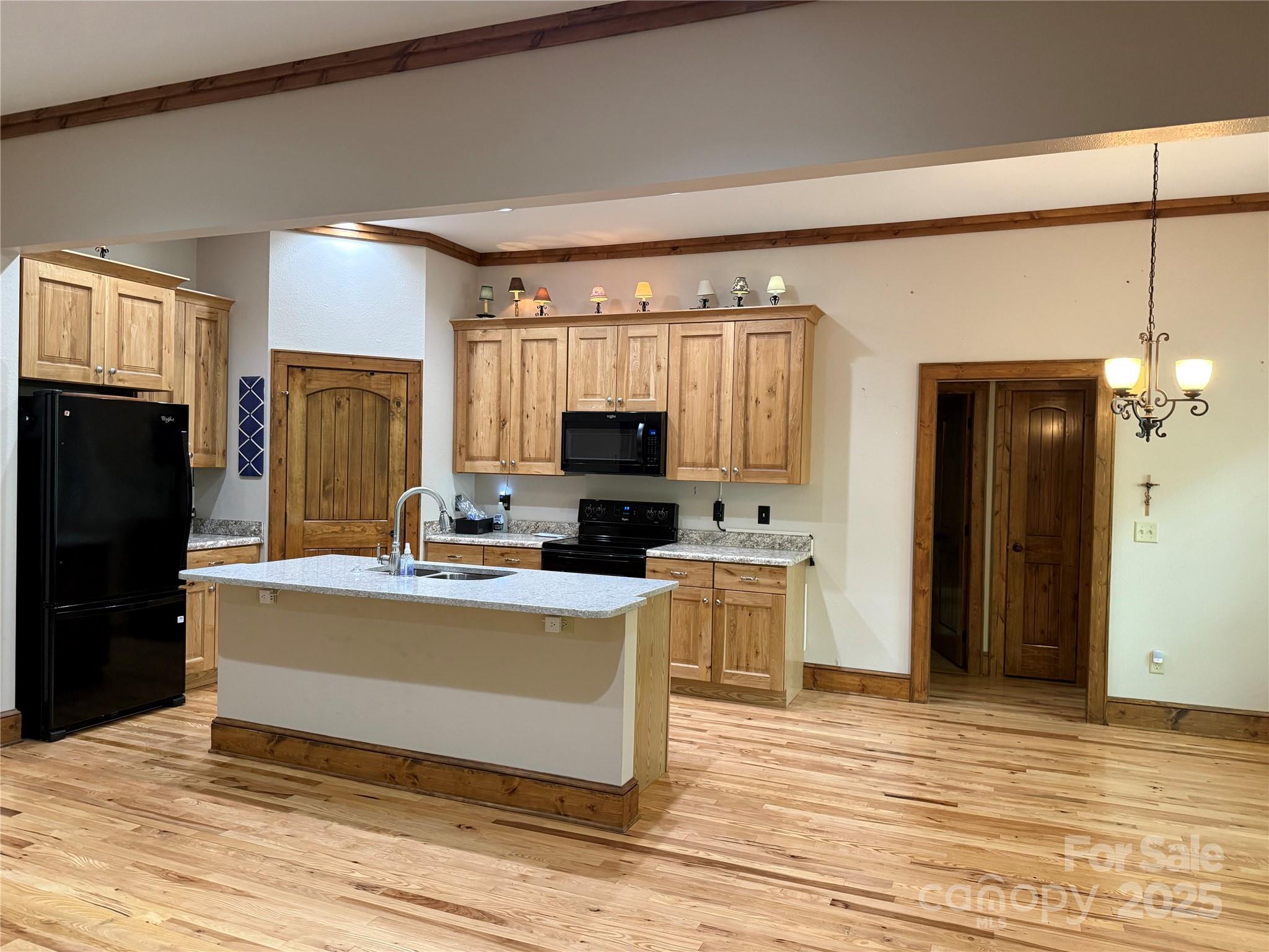 167 Rough Ridge Road Sugar Mountain, NC 28604 - Photo 8 of 41 Gallery Image 8