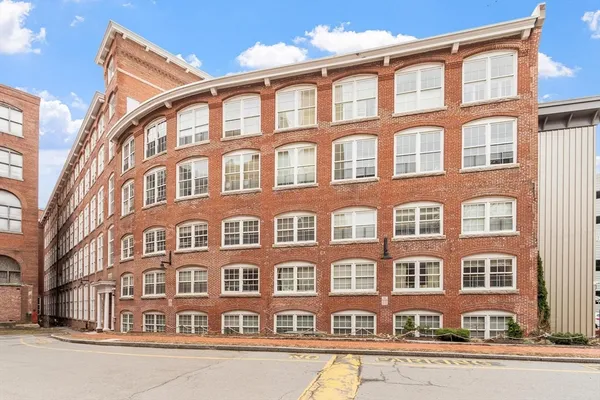 $245,500 | 256 C Market Street, Unit 3203, Lowell, MA 01852